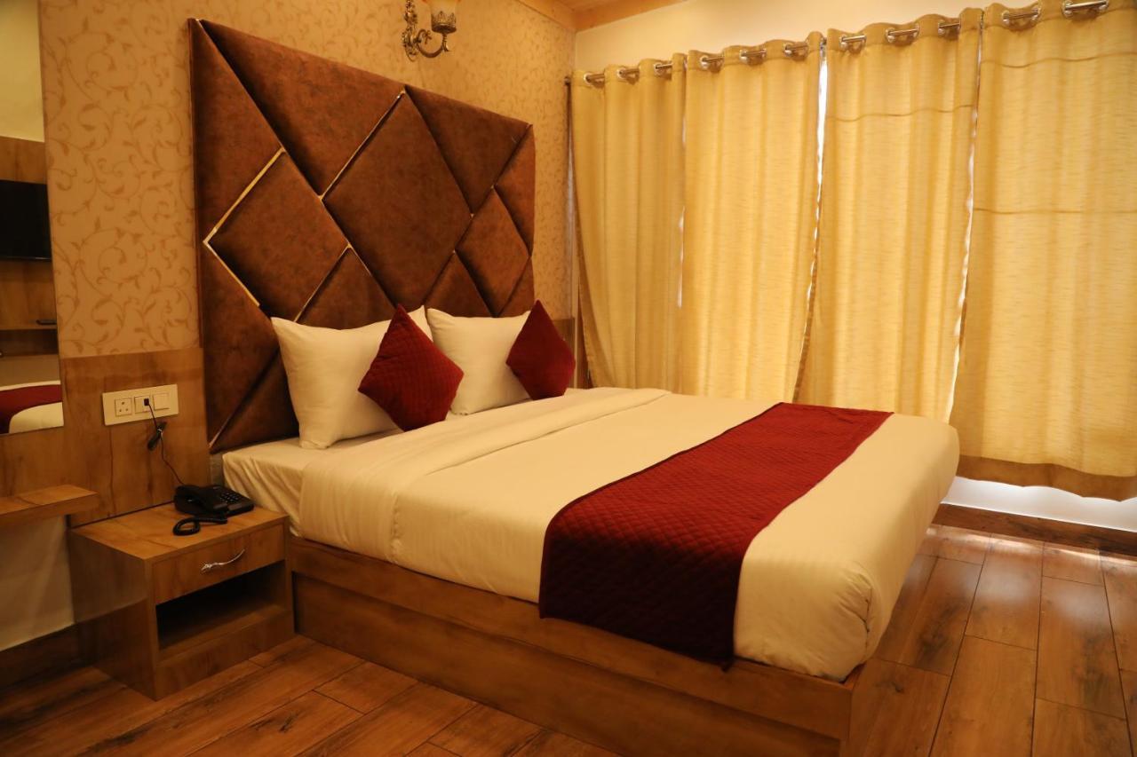 Dee Ess Residency Bed and Breakfast Shimla Buitenkant foto