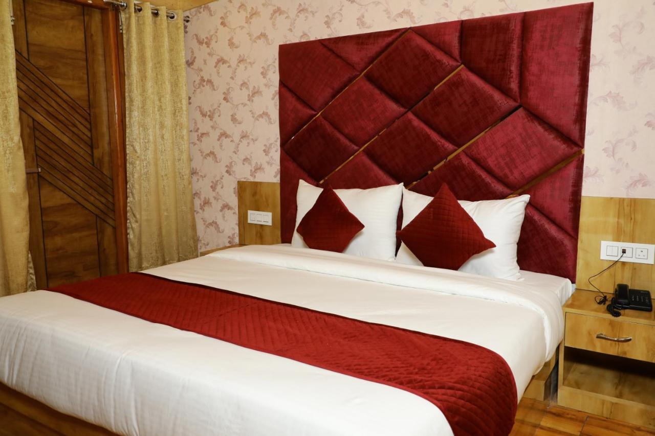 Dee Ess Residency Bed and Breakfast Shimla Buitenkant foto